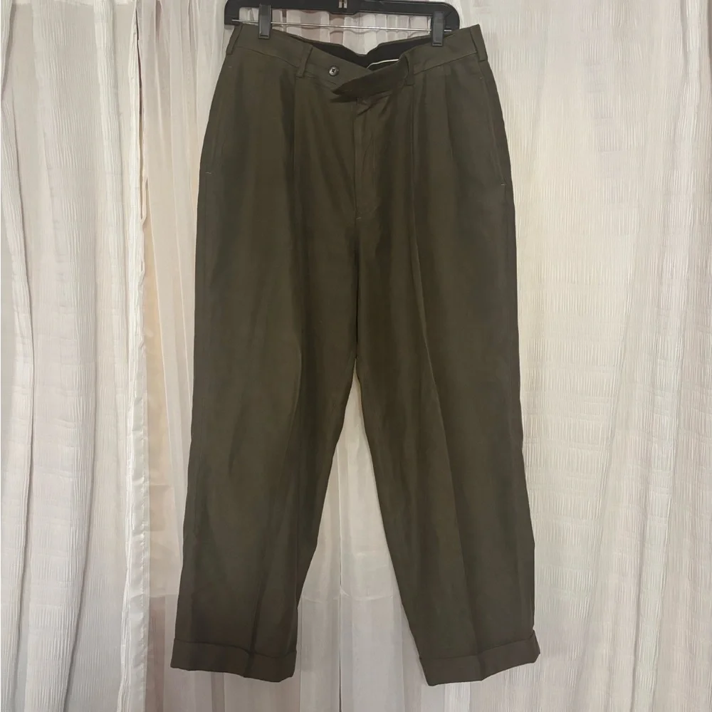 Roundtree & Yorke Green Chinos with Classic Fit